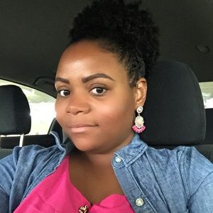 Meet your Posher, Crystal